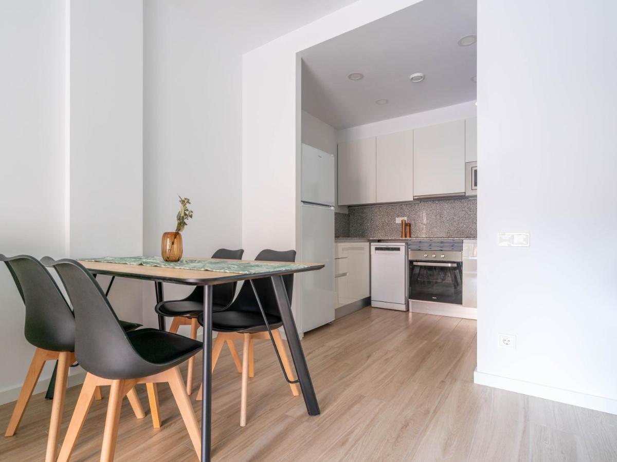 Limehome Barcelona Carrer De Besalu 90 - Estancia Temporal Ngoại thất bức ảnh