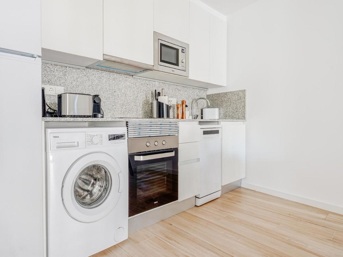 Limehome Barcelona Carrer De Besalu 90 - Estancia Temporal Ngoại thất bức ảnh