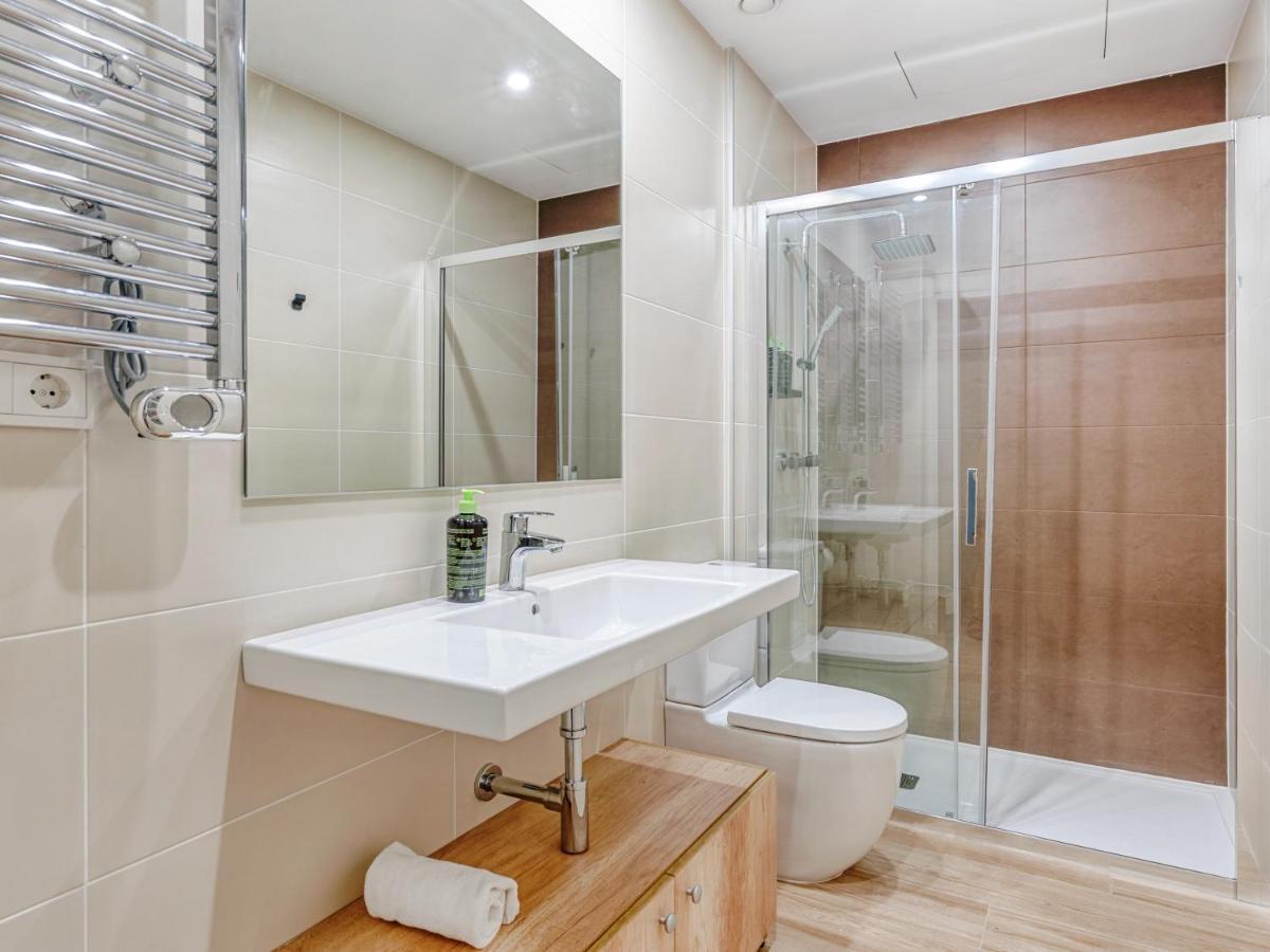 Limehome Barcelona Carrer De Besalu 90 - Estancia Temporal Ngoại thất bức ảnh