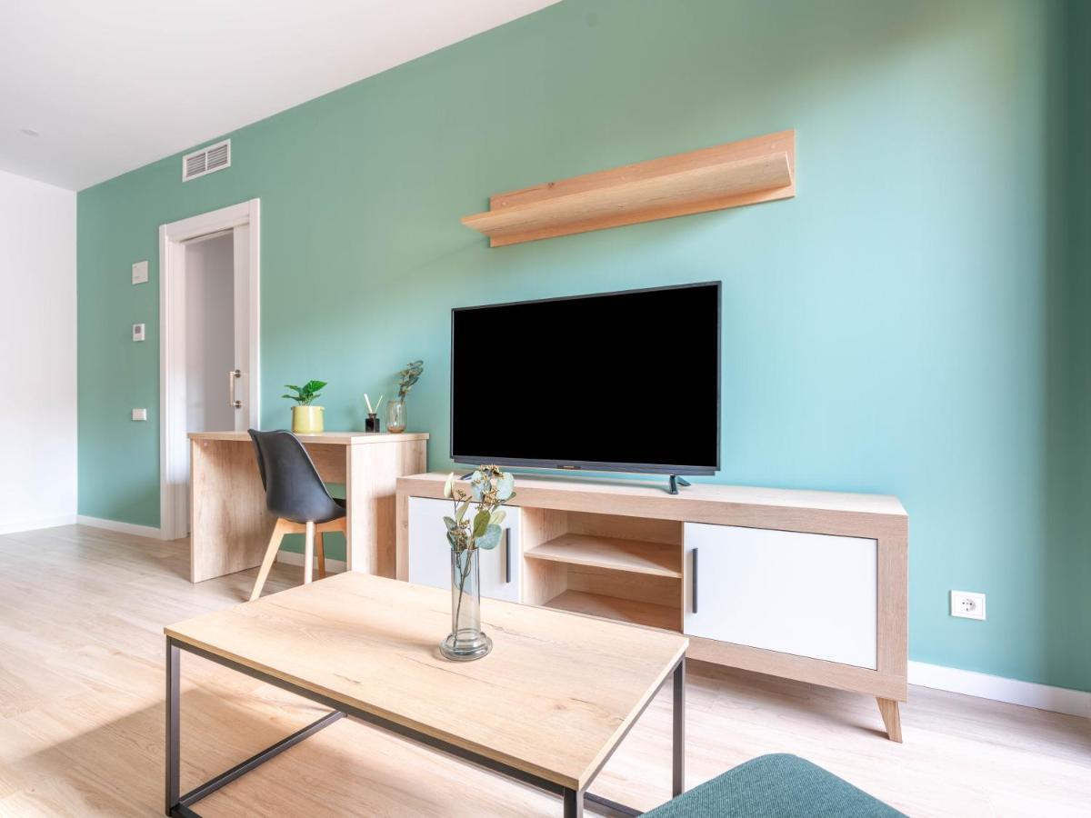 Limehome Barcelona Carrer De Besalu 90 - Estancia Temporal Ngoại thất bức ảnh